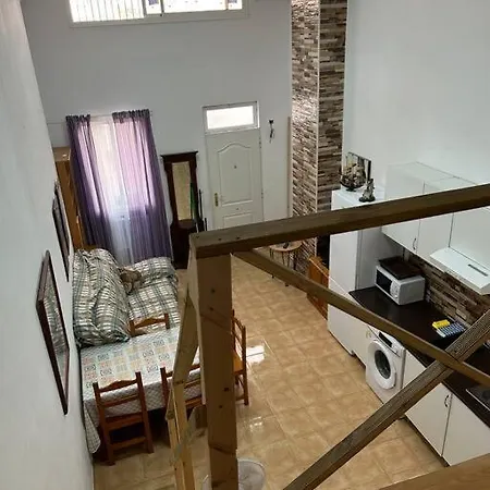 La Plaza Apartment *